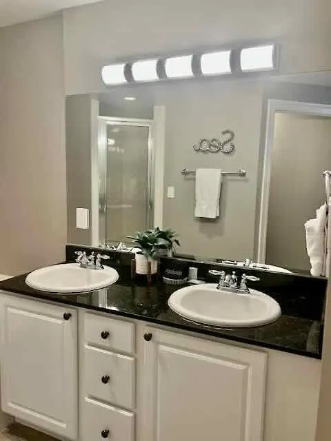 Calypso 2-1009 Beautiful Ocean Views With Beach Front Balcony! Panama City Beach Apartment